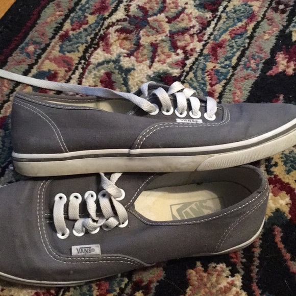 Gray vans - Picture 2 of 2